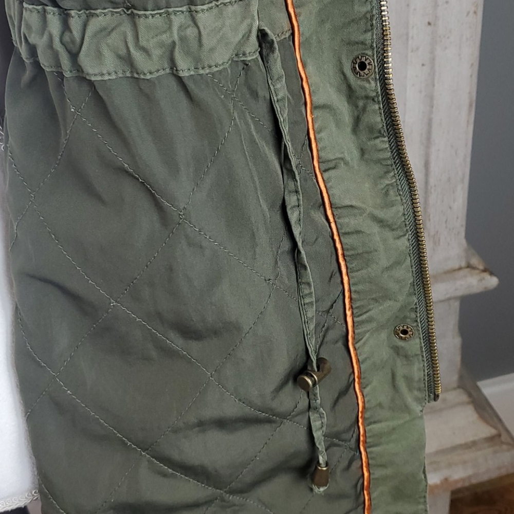 DB ESTABLISHED 1962 GREEN MID LENGTH COAT SIZE SMALL - Picture 7 of 9